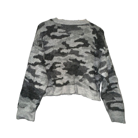 American Eagle Camo Sweater Gray Black Cropped Pullover Women’s Size Small - Picture 3 of 4